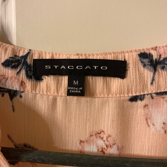 Beautiful peach blouse - Picture 3 of 8